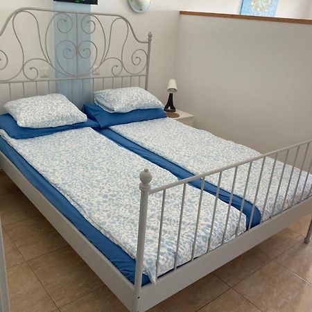 Yumbo Beach Apartment 2 With High Speed Free Internet San Bartolomé 외부 사진